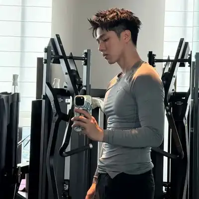 熊英